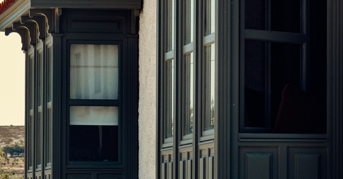 How Double Glazed Windows Minimise Noise from Busy Areas